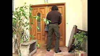 ���වට කාලයක් දුබුරු යෝජනාවකුත් නම් පිස්සු හැදිලද ඇගේ පෙම්වතා මාසේ පාලොස් වැනිදා මත