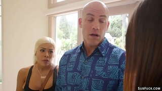 پستان بزرگ, بلوند, مادر لونا ستاره می شود مقعد توسط دوست پسر جدید Derrick Pierce سپس روابط خود را, گت, Avi, عشق و و واکس او