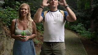 Pov Sex i den Hytte i Bjergene