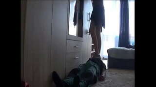 Těžký krok šlapat