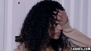 Негритянка Красуня Алеет Від Хтивого Скандалу Під Час Карантину