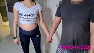 ƈ�的朋友，生产者的Brazukas我带来了它的女人，艾丽西亚韦勒，要做到这的沙发上没有避孕套