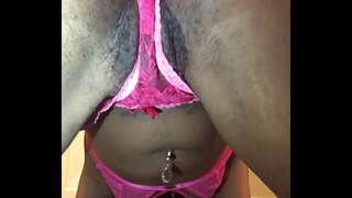 Nellycantsay &quot;טוורקינג&quot; קרוב לפנים שלך