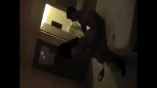 בעל נבגד רשומות בזמן שהיא שמה את הזין שלך אשתו pt1.