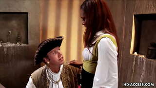 Schwarze Schlampe Marie Luv reitet weißen Hahn und hart genagelt