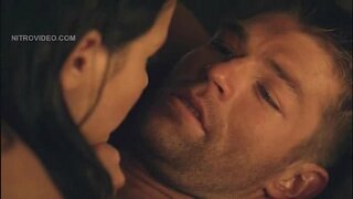 Катріна Лоу оголена і дерущаяся з членом