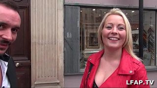 ���ोली खूबसूरत सुनहरे बालों वाली francaise ओ बांके बकवास कब्र