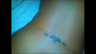 بڑا گدا سفید فام لڑکی