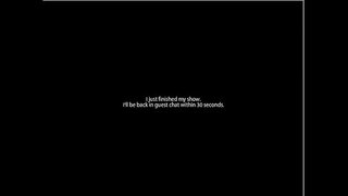 Redhead Sexy Drámaí le Dildo Gloine Ar Cam