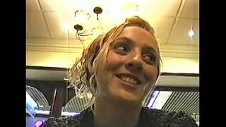 ���ವ್ಯಾಸಿ ಮನವೊಲಿಸಿದರು ಫ್ಲಾಶ್ ರೈಲಿನಲ್ಲಿ