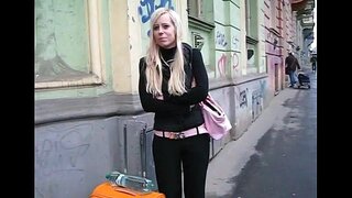 Mocný chlap rány hot chick