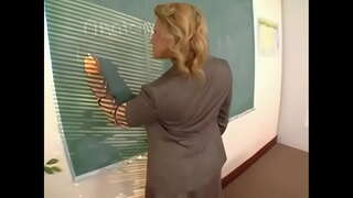 Дышетӥсь Студентка грудастый трахать Би-Би-си