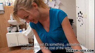 Виктория Вайгель сумма менән таныш егет өсөн трахнуться кругленький наличных