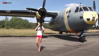 Eroberlin מתנות מוניקה בנץ בקרה על גרמניה התעופה