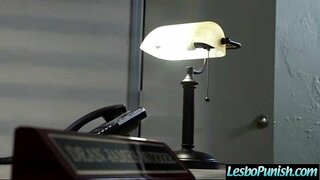 (Дженна Джуэлс) Кызлар лесбо-сәхнәдә катгый уйный белән секс-дилдо фильм-23