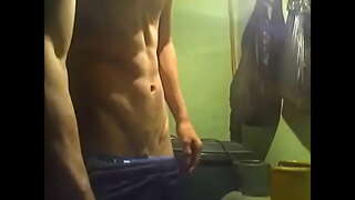 Boy 19 taon nagjajakol