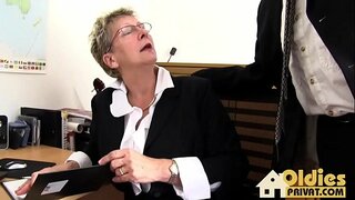 Секс втроем ишине