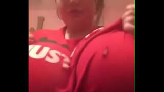 Үлкен 18yo желіндер