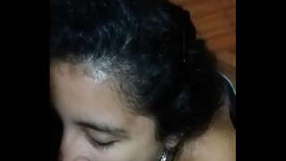 Ajo sucks dhe merr mbërthyer