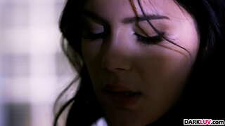 Un Arbennig BBC Nos ar Gyfer Valentina Nappi