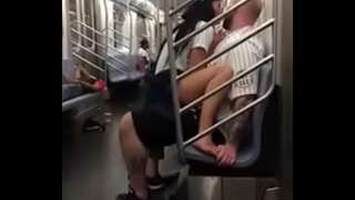 الجنس في القطار