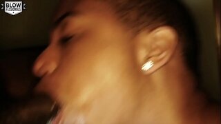 Smut ခွေးကနေအနောက်ဘက်ထားပါလုပ်နို့စို့ဒစ်