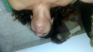 Lehen aldiz anal nire emaztea masturbatu eta gustuko du