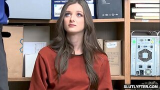 ���ารเจาะหลังเจ้าหน้าที่ doggystyle บ้า Kenzy วกไรอันแล้แน่นช่องคลอด romping ของเธอลูกบอลลึกลงไป!