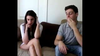 Warm toneel is die geheim aangeteken op s. wanneer kêrel fucked haar vennoot in die kleedkamers