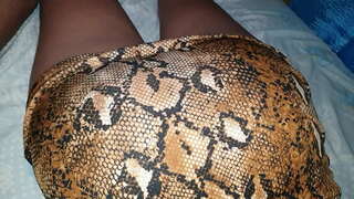 ���ီနေ့တနင်္ဂနွေ၊ငါ့အစ်ကိုဝမ်းကွဲရောက်ရှိခ။ နှင့်အတူဝတ်စုံ