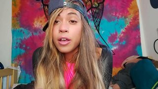 PER LA INTERACCIÓ AMB ELS FANS,