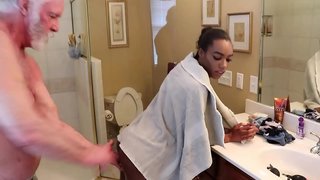 Шанел Skye Орален Жолта Туш Пичка Ебат Газ Ебат Бичувањето Анален Играчки