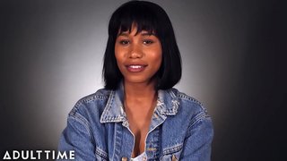 Jenna Fox masturbira i amp, govori o tome!