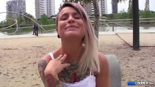 B. Reed adicta al semen de los adolescentes españoles corrida facial