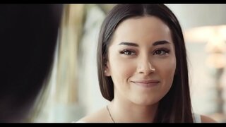 Постара жена учи младите еден неколку работи