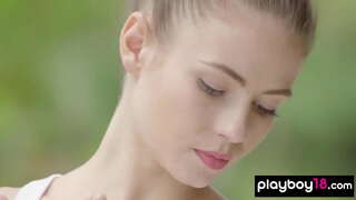 ǘ�瘦的黑发婊子剥在框培训