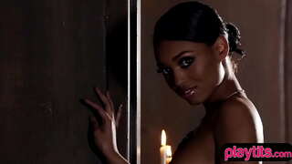 ���েলাধুলাপ্রি়, কালো, ভারতীয় সময়