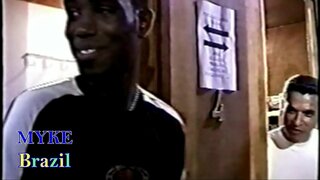 Dos muchanan Tardi Hasi un Tarea ku e Sekretario di e Klup un In Rico